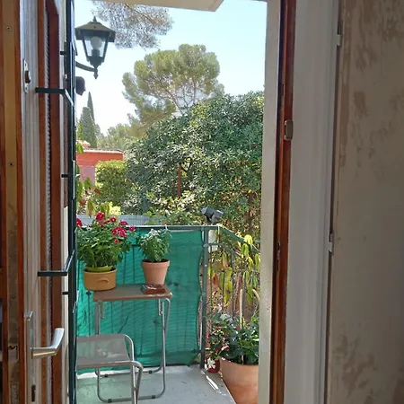 Charming Flat Close To The Beach Apartment *