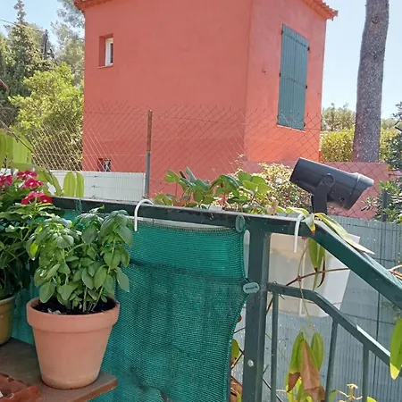 Appartement Charming Flat Close To The Beach