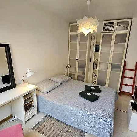 Charming Flat Close To The Beach Apartment